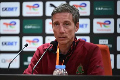"جاهزون للريمونتادا".. مدرب الجيش الملكي يتحدى صنداونز قبل نهائي دوري الأبطال